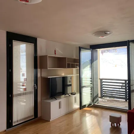 Alpine Escape Apartment Sestriere